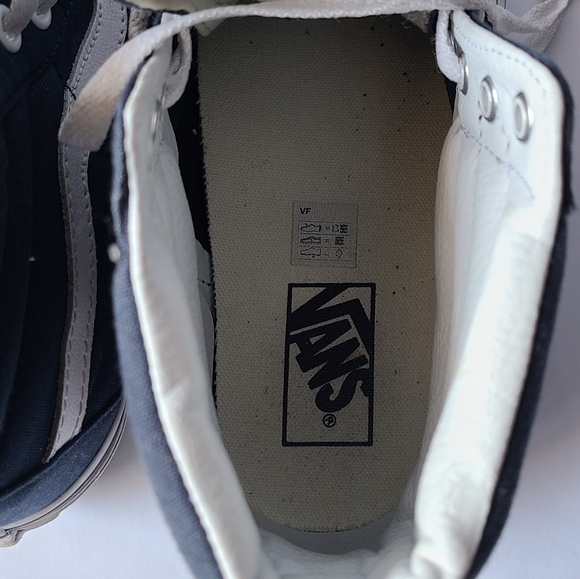 Vans - Picture 4 of 6